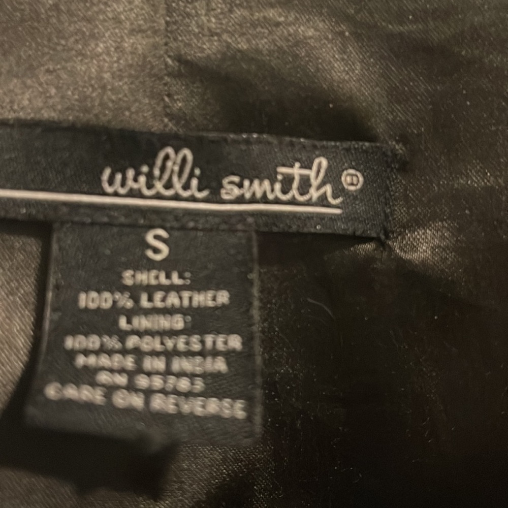 Leather jacket - Picture 2 of 5